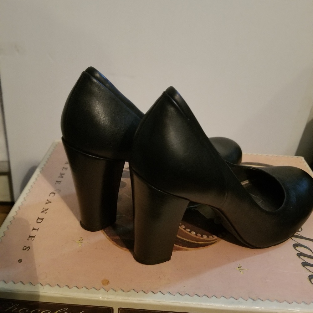 GIANNI BINI Mary Jane heels SZ 6.5